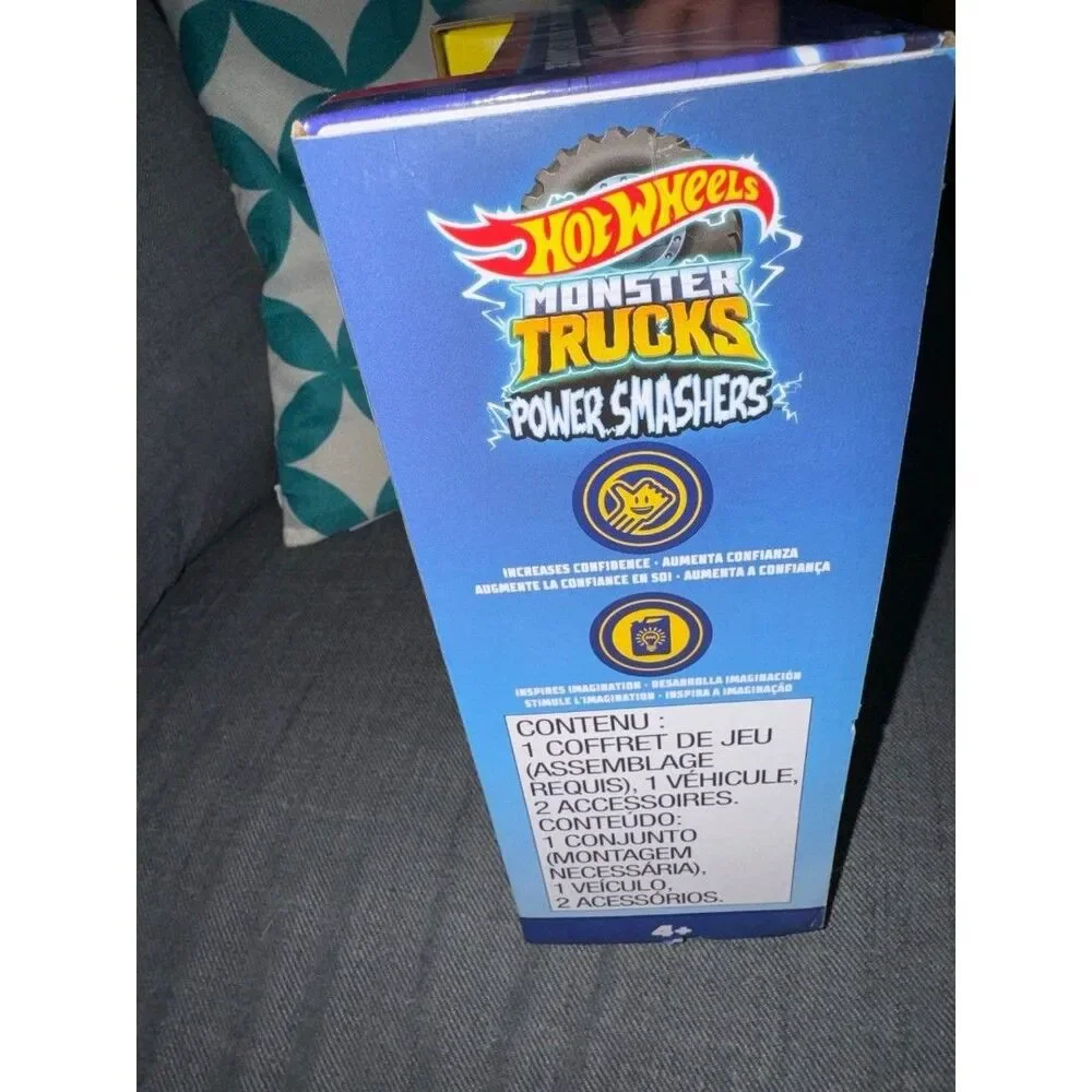 Hot Wheels Monster Trucks Power Smashers 5Alarm Torch Tower Takedown Playset B26